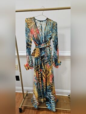 Deep V Neck Tropical Print Maxi Dress Long Sleeve Tie Waist Size L (Runs Small)